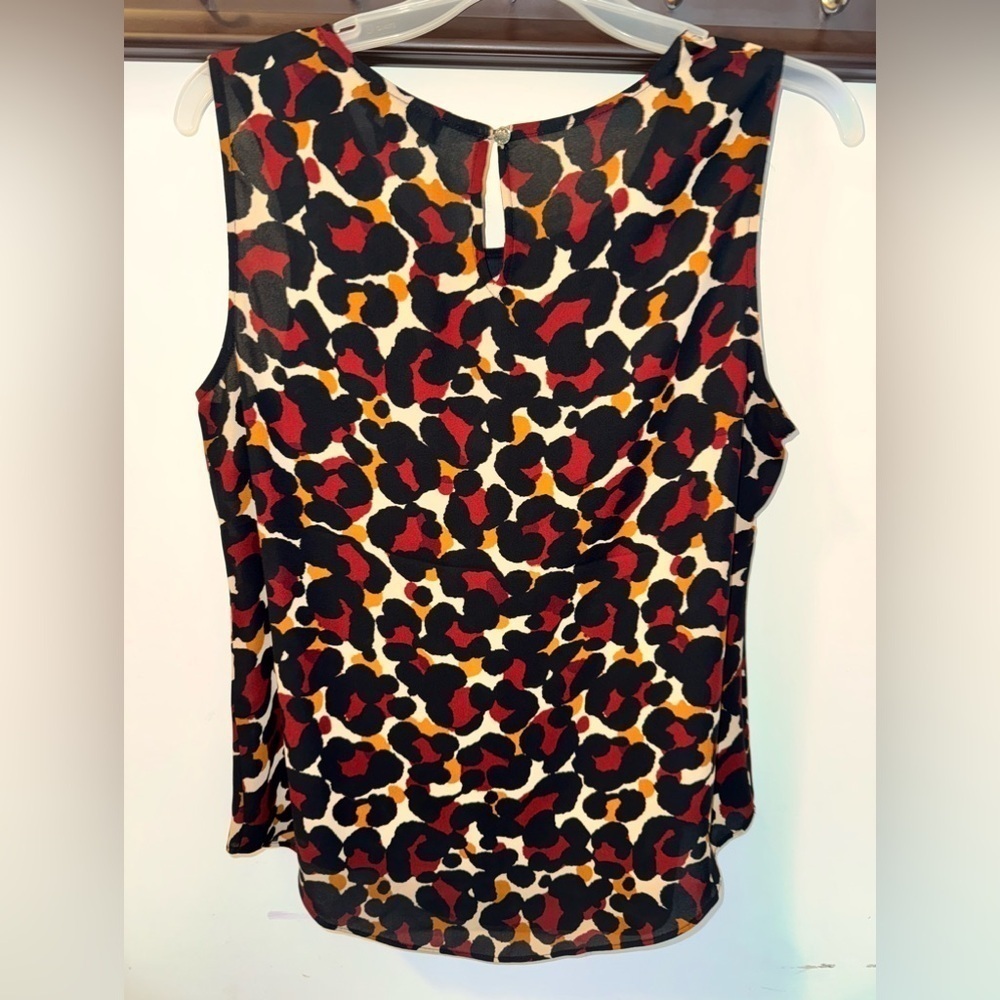 DKNY Ladies Cheetah Sleeveless Blouse Size Medium - Picture 2 of 6